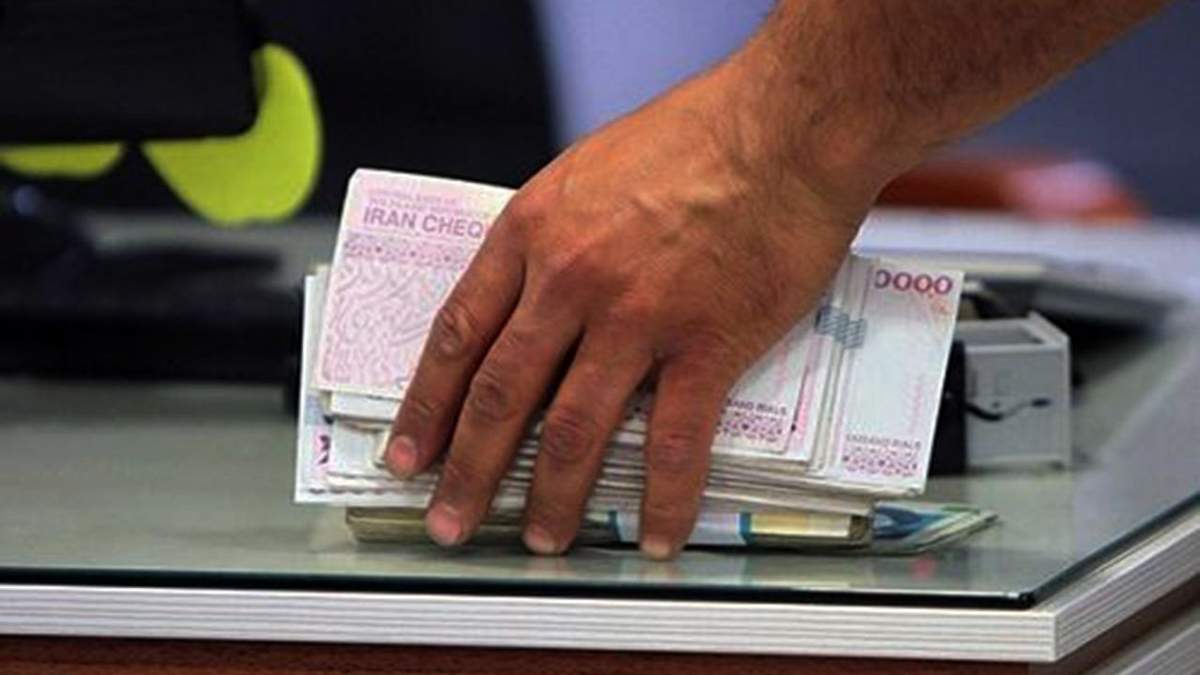 وام ۵۰۰ میلیون تومانی برای فرهنگیان و معلمان؛ طرح نیلوفر بانک مهر ایران آغاز شد