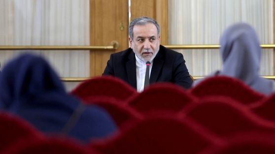 عراقچی خطاب به ترامپ: هم آماده جنگ هستیم و هم دیپلماسی؛ راه حل صلح‌آمیز قابل دسترس است